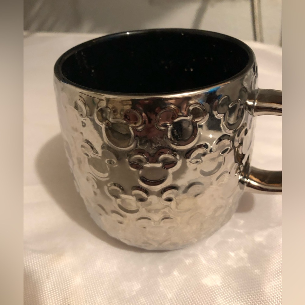 🎠Disney Mickey Embossed Mug - 910 *mug deal $20 or $15 w/offer